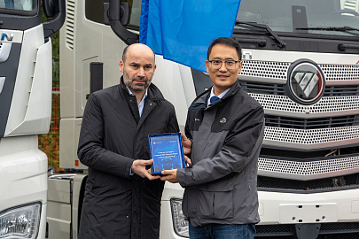 Первые 100 седельных тягачей Foton R 4x2 отправляются в автопарк компании Dentro